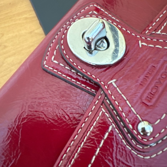 Coach Red Patent Leather silver lock wallet - Picture 8 of 12